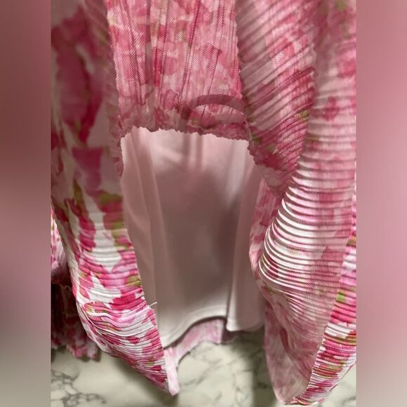 Vince Camuto Pleated Mesh Peasant Blouse - Picture 7 of 12